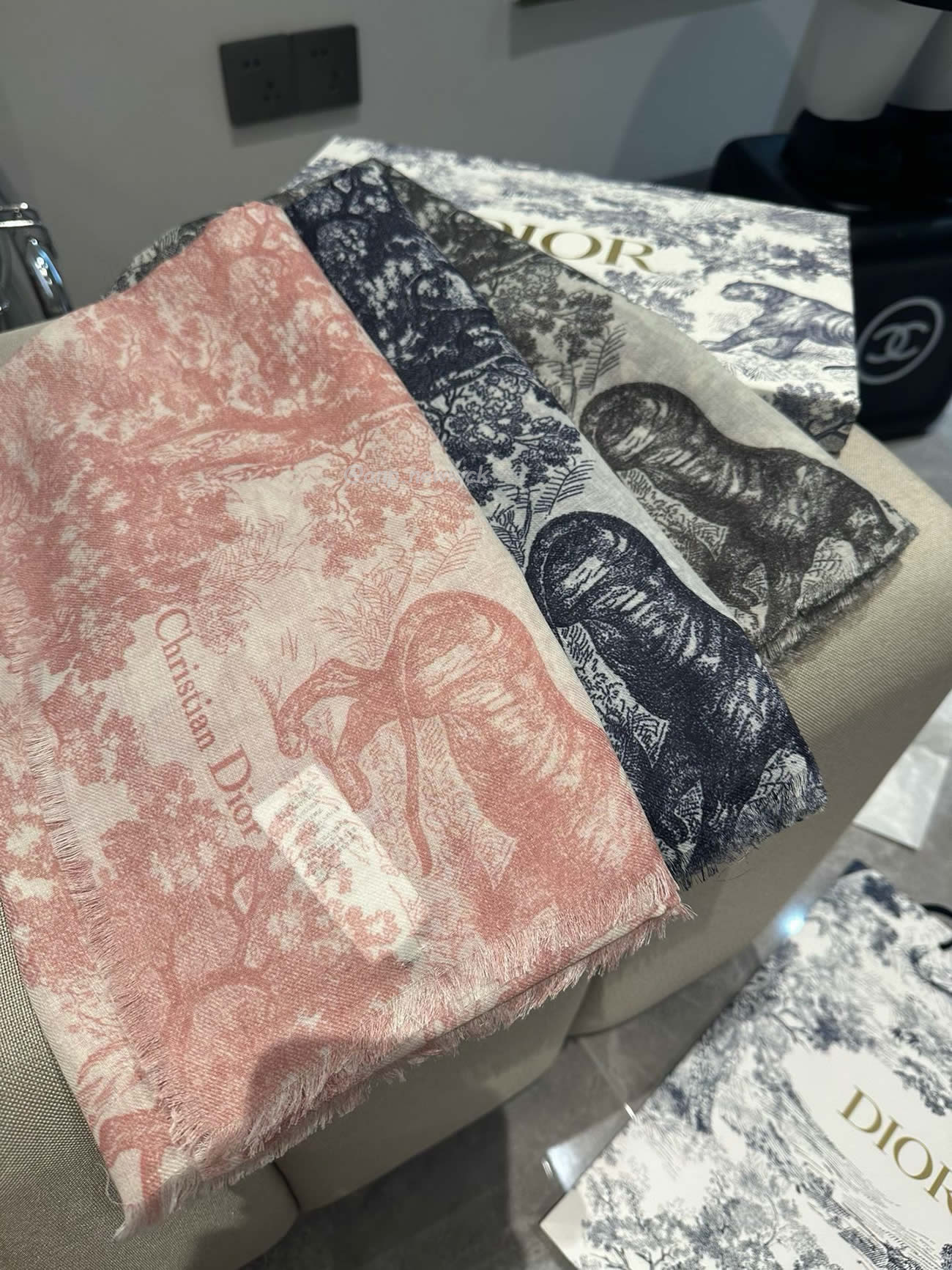 Dior Printed Shawl Cashmere Fabrics Sauvage Ruyi Print 140x180cm (17) - newkick.org